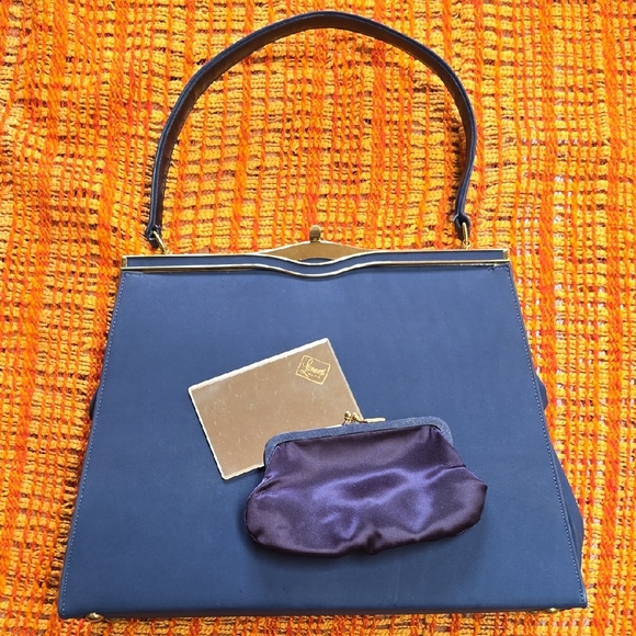 Vintage Navy Short Handled Clutch with Gold Hardware - Picture 1 of 12